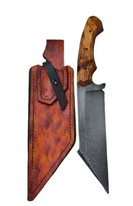 Couteau de chasse et de camping artisanal en acier Damas avec manche en bois, personnalisable OEM, incluant une fourreau en cuir de buffle - Product Image 3