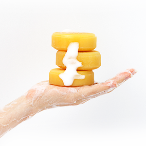 Barre de savon bio aux herbes personnalisable OEM faite à la main style coréen avec extrait de propolis bas quantité minimale de commande pour adultes - Product Image 1