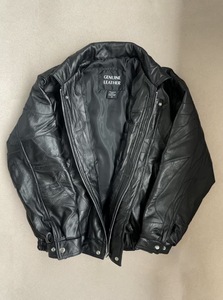 Chaqueta de Cuero Clásica para Hombre, con Cuello Alto de Lona, Logotipo Frontal, Diseño Moderno y Vanguardista de Alta Calidad, Impermeable y Transpirable - Product Image 4