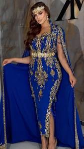 Robe de mariée traditionnelle bleue Badroune avec broderie dorée et cape pour femme, élégante, longueur ras du sol, coupe ajustée@2026 - Product Image 3