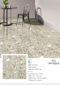 Azulejos de baño vitrificados de color gris claro del proveedor al por mayor Azulejos de porcelana pulida Acabado brillante para villas Ladrillo refractario - Product Image 2