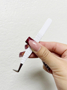 New Arrival Professional Pointed Tweezers Badge Color Sustainable Stainless Steel <b>Mink</b> <b>Eyelash</b> <b>Extensions</b> Tweezers - Product Image 1