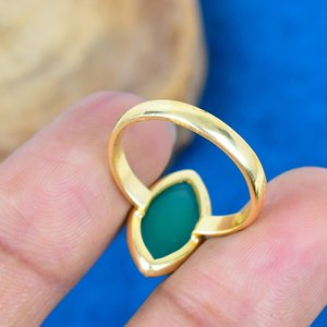 แหวนพลอยออนิกซ์สีเขียวธรรมชาติทรงมาร์คีส์ แหวนทอง 18k ชุบไมครอน เงินแท้ 925 - Product Image 4