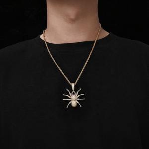 Pendentif personnalisé très demandé, entièrement serti de moissanite, motif araignée, passe le test du diamant, bijoux hip-hop - Product Image 1
