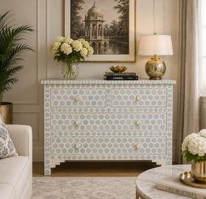 Commode de luxe en bois avec incrustations de os, motif artisanal élégant et finition raffinée - Product Image 6