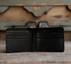 กระเป๋าสตางค์หนังแท้ 100% ลายดอกไม้แกะสลักแบบพับได้ สำหรับผู้ชาย ใช้ได้ทุกวัน ใส่บัตรและเงินสดได้หลายช่อง เหมาะสำหรับการใช้งานแบบมืออาชีพ - Product Image 3