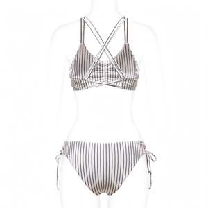 Ensemble bikini rayé pour femme avec haut dos croisé et bas à nouer sur les côtés, maillot de bain deux pièces en Spandex et Polyester, tenue de plage - Product Image 5