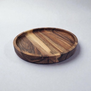 Bandeja redonda de madera de nogal de 30 cm (12 pulgadas) hecha a mano, plato de servir de madera maciza, plato de nogal natural, decoración rústica para mesa - Product Image 6