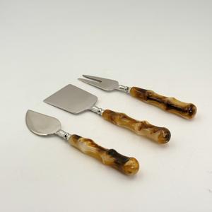 ชุดมีดชีสสแตนเลส 3 ชิ้น พร้อมด้ามจับเรซิ่น สำหรับครัว มีดชีสโลหะ ชุดช้อนส้อมสำหรับบ้าน โรงแรม ร้านอาหาร - Product Image 3