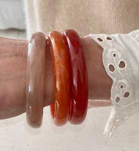 MN Exports - Juego de Brazaletes de Resina Acrílica Vintage, Imitación de Perlas Multicolores, Lucite con Microincrustaciones, Regalo Unisex, Moda Islámica - Product Image 2