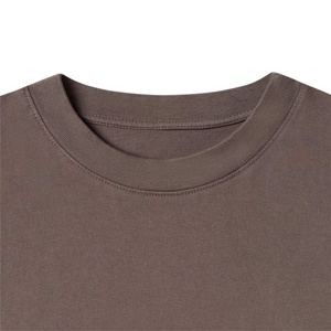 T-shirts pour hommes en coton 100% à col rond, vente en gros d'usine, 230 GSM, haute qualité, logo personnalisé, impression numérique, t-shirt de travail à manches courtes - Product Image 3