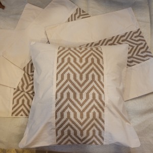 Modern Jacquard Pillow Cover Geometric Pattern Thick <b>Pillowcase</b> Ball Hanging Pendant Tassel Home Hospital Hotel Use - Product Image 2