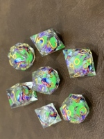 Ensemble de dés polyédriques carrés en résine, faits main, à noyau liquide, thèmes Pieuvre, Tortue de mer, Hibou, Dragon, 7 pièces, à bords vifs, avec motifs artistiques, pour jeux DND RPG