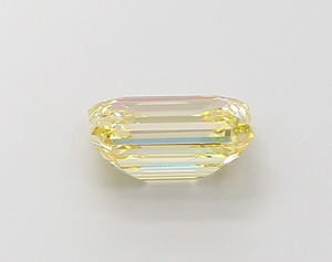 Diamant de laboratoire non monté 1,09 carat, jaune clair fantaisie, taille émeraude, CVD VVS2, finition EX, pierre synthétique de haute qualité pour bijouterie - Product Image 2