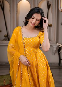 Traje Anarkali de 3 piezas para mujer, de modal, para invierno, estilo tradicional indio, con estampado de lámina amarilla, protección solar, pakistaní, al por mayor - Product Image 3