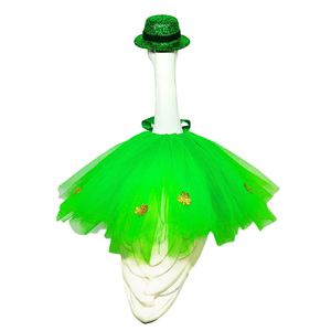 Vente directe usine, personnalisation OEM/ODM, Décoration festive en plumes de canard blanc de 23 pouces, motif fraise, style Irish Porch, pour ensemble de vêtements - 60G - Product Image 4