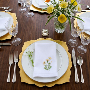 Servilletas de Mesa Cuadradas Clásicas Personalizadas con Bordado de Flores Amarillas, de Algodón con Dobladillo, para Bodas y Hogar - Product Image 2