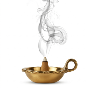 Brûleur d'encens traditionnel en laiton à bord ondulé, porte-Dhoop en laiton, plaque de censer en métal pour aromathérapie, méditation et Puja - Product Image 1