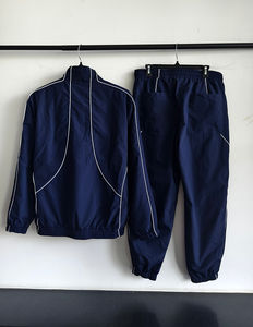 Conjunto Deportivo Personalizado de Invierno con Parches y Rayas, Chaqueta con Capucha y Cordón Ajustable, Pantalones de Felpa de Poliéster y Algodón para Hombre - Product Image 5