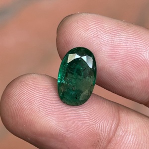Piedra Preciosa de Esmeralda Zambiana Natural de 2.90 Quilates, Corte Ovalado Verde Intenso, Facetada, Suelta, para Joyería - Product Image 5