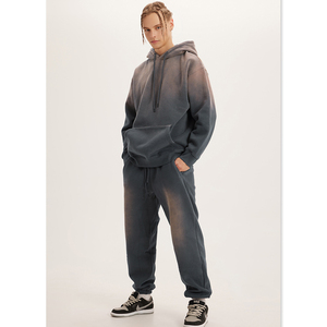 Proveedor de Conjuntos Deportivos con Efecto Desgastado al Ácido, Sudadera con Capucha y Pantalones Deportivos Estilo Vintage para Pedidos al por Mayor - Product Image 4