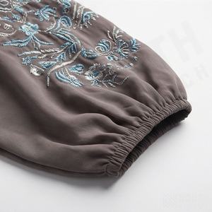 Abaya en satin, mode musulmane modeste, robe hijab, robe à vendre, couleur personnalisée, qualité supérieure, style élégant, nouvelle collection - Product Image 5