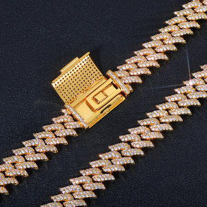 Luxury Thorn Pattern Gold Tone Crystal Link Bracelet Premium Statement Wristwear Fashion Accessory Gift for <b>Men</b> Women - Product Image 3