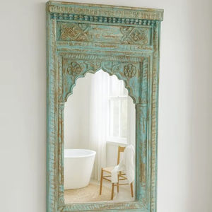 กรอบกระจกไม้แกะสลักดีไซน์ทันสมัยและสวยงาม พร้อมการตกแต่งที่สมบูรณ์แบบและขนาดมาตรฐาน - Product Image 1