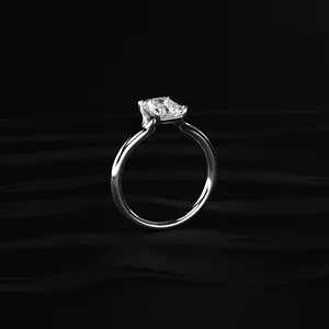 Bague de fiançailles solitaire Radiant, bague de mariage, look royal, avec clarté VVS-VS certifiée IGI, acheter directement en Inde - Product Image 3