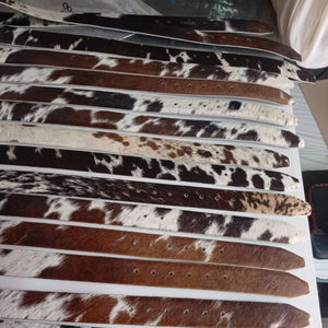 Cinturones de Cuero en Tendencia, Fabricados en Fábrica OEM, Cuero Vacuno Genuino de Grano Rico, Tamaño Personalizado, Impermeables, Resistentes, Formales, Hebilla Automática de Aleación - Product Image 1