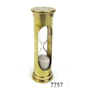 Marco de diseño de forma de triángulo náutico Temporizador de arena Polvo dorado Coting Tamaño personalizado Reloj de arena con precio al por mayor - Product Image 2