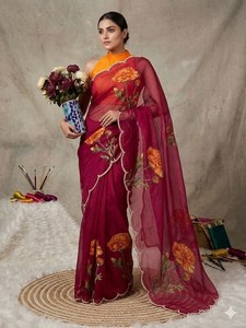 Sari en soie Cutdana Moti Teby à motifs floraux, Sari en soie Teby à motifs floraux élégants, Sari de créateur numérique à motifs floraux, Sari en soie au travail floral raffiné - Product Image 3