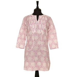 Blusa Larga Estilo Kurta, Diseño de Círculos Rojo Frambuesa y Rosa, 100% Algodón, Estampado en Bloques, Blusa con Pliegues para Mujer - Product Image 2
