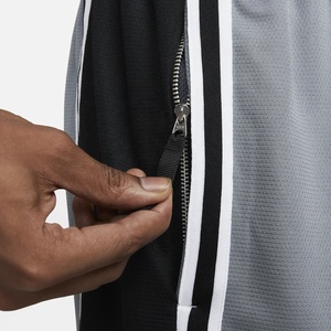 Shorts de sport en toile pour équipe de basketball pour hommes, impression numérique OEM, nouveau design 2024, impression de logo personnalisée, 100% polyester, séchage rapide - Product Image 5