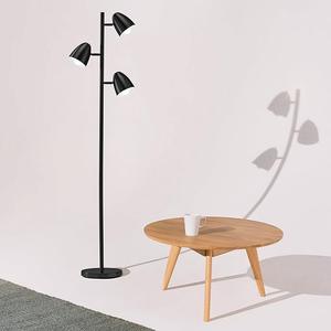 Lampe de sol élégante en métal blanc avec abat-jour en lin pour les intérieurs minimalistes - Product Image 3