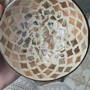 Bols en coquille de noix de coco biodégradables faits à la main pour bougeoirs ou ensembles d'aliments végétaliens réutilisables et écologiques - Product Image 6