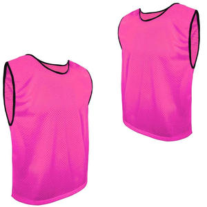 Prix de gros : Chasubles de football en mesh sublimées, haute visibilité et séchage rapide, pour l'entraînement des équipes et des adultes, en vente - Product Image 5