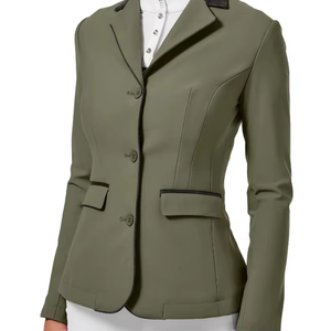 เสื้อโค้ทขี่ม้าคุณภาพสูง ปรับขนาดได้ สำหรับขาย เสื้อแจ็คเก็ตขี่ม้าสำหรับกิจกรรมกลางแจ้งและงานแสดงขี่ม้า ราคาขายส่ง - Product Image 1