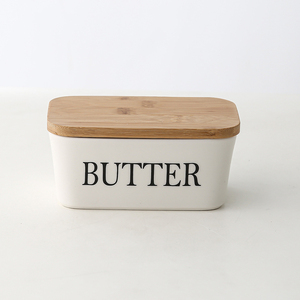 Élégante coupelle à beurre avec couvercle en bambou sécurisé pour le stockage du beurre frais et les cuisines élégantes à domicile - Product Image 3