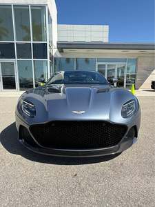 DBS SUPERLEGGERA VOLANT 2022 d'occasion, voiture de sport convertible de luxe alliant puissance et élégance - Product Image 5