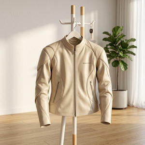 Blouson en cuir crème personnalisé pour femme, style motard minimaliste, avec panneaux sculptés, coupe ajustée, streetwear, vêtement d'extérieur haut de gamme OEM - Product Image 3
