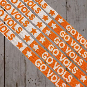 Sangles de sac perlées personnalisées « GO BEARKATS » – Sangles de sac ajustables aux couleurs d'équipe orange et bleu, vente en gros pour l'esprit universitaire - Product Image 1