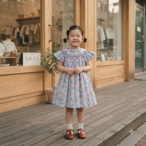 Robe d'été pour bébé fille, style américain, broderie géométrique, manches courtes, longueur genou, prix usine Vietnam, broderie smockée à la main, mignonne et abordable - Product Image 2