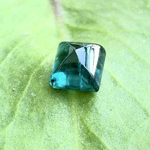 Turmalina Indicolita Natural en Forma de Cabujón Tipo Sugarloaf, Gema Suelta para Joyería - Product Image 6