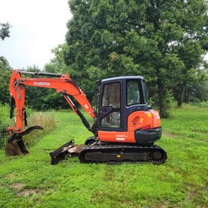 Excavadora Kubota KX057 4 de Calidad Premium, 5 Toneladas, Potente Miniexcavadora, Disponible en Stock, Alto Rendimiento, Construcción Confiable - Product Image 1
