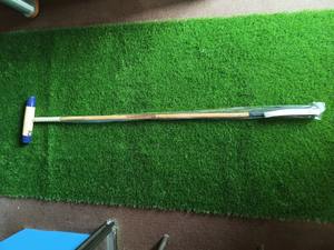 Mazas de polo de madera de alto rendimiento para partidos de polo ecuestre, que ofrecen una sensación ligera y una construcción robusta. - Product Image 2