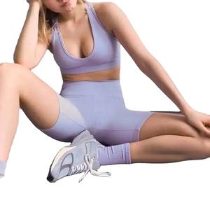 2026 nouvelles femmes réversible haute qualité Gym Yoga ensembles grande taille vêtements de sport actifs taille haute Fitness pantalon et soutien-gorge de sport court - Product Image 5