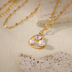 สร้อยคอจี้รูปหัวใจสำหรับผู้หญิง ทำจากสแตนเลส 304 ชุบทอง 18K ประดับมุก - Product Image 3