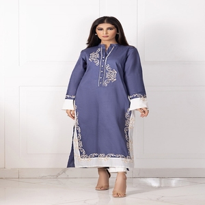 Vestido Shalwar Kameez paquistaní bordado en color morado para mujer, personalizable, con MOQ bajo, el más vendido de 2026 - Product Image 2
