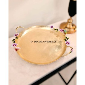 Porte-bougie de haute qualité en métal plaqué or de forme ronde, aspect élégant, fabriqué en Inde, fournitures d'éclairage. - Product Image 1